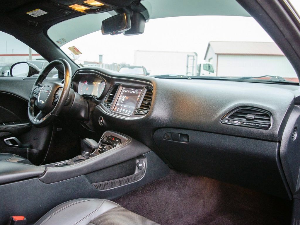 Used 2018 Dodge Challenger R/T Plus image 27