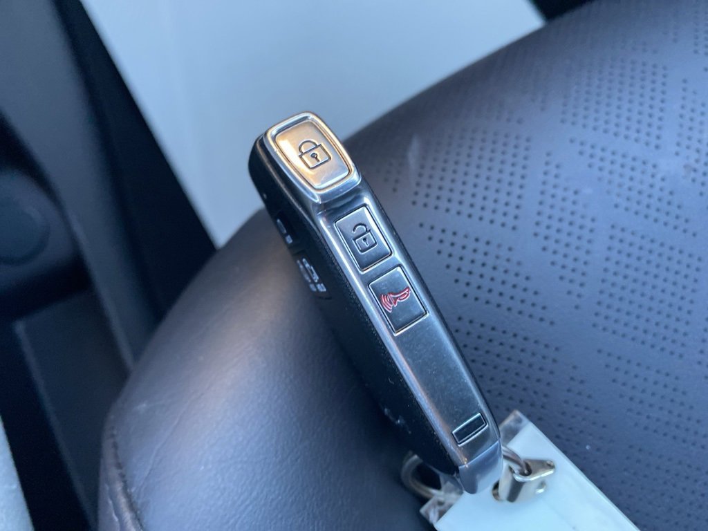 Certified 2022 Kia Carnival LX image 32