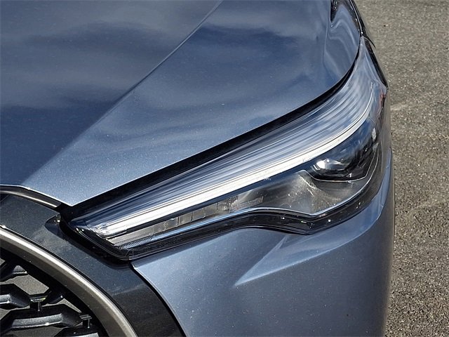 Used 2024 Toyota Corolla Cross XLE image 9