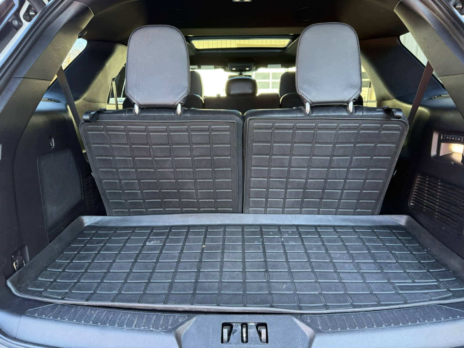 Used 2020 Ford Explorer ST w/ ST Street Pack image 7