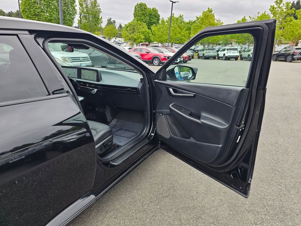 Certified 2023 Kia EV6 Wind AWD/4WD image 27