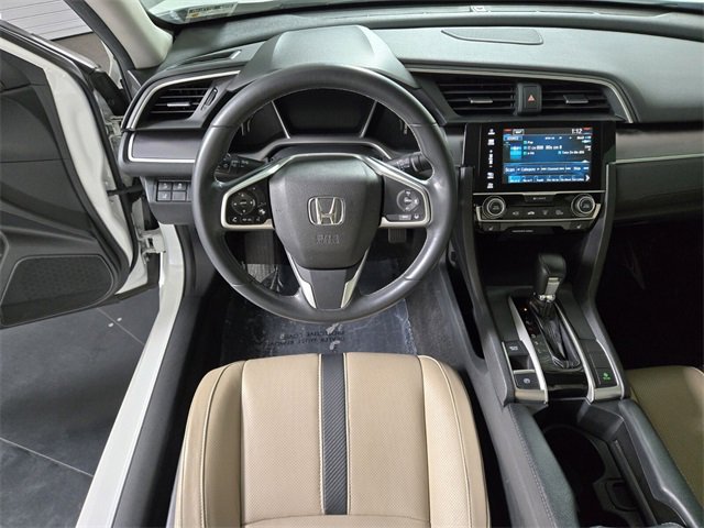 Used 2016 Honda Civic Touring image 17