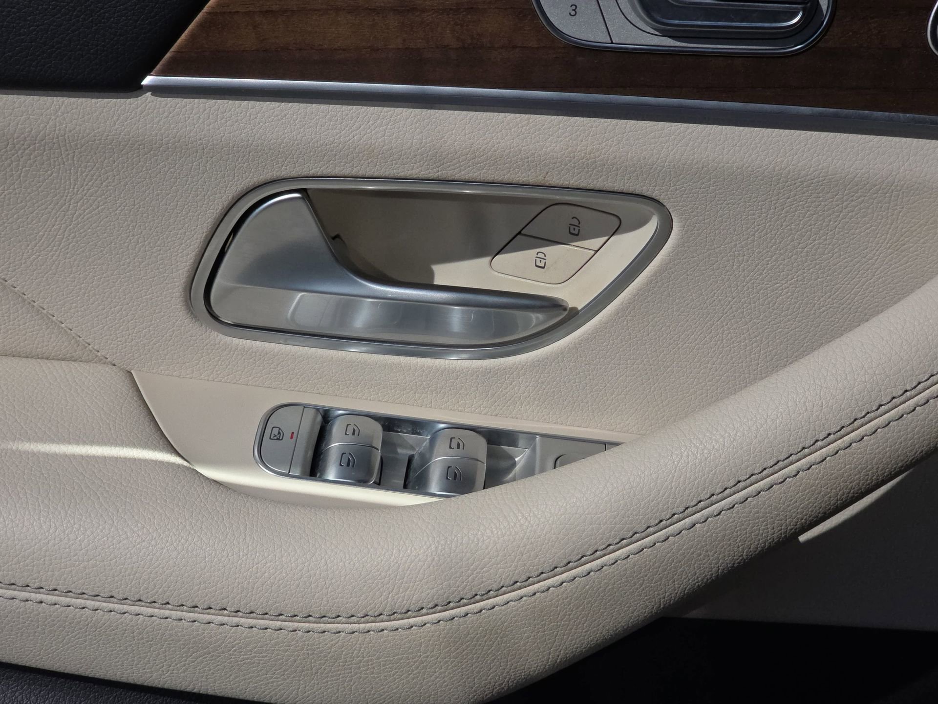 Certified 2024 Mercedes-Benz GLE 450 4MATIC image 27