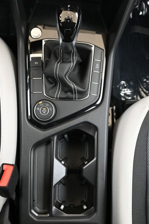 New 2025 Volkswagen Taos S image 32