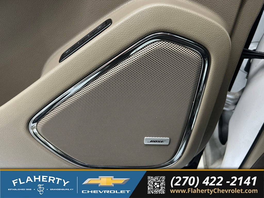Used 2016 Chevrolet Suburban LT AWD/4WD image 23