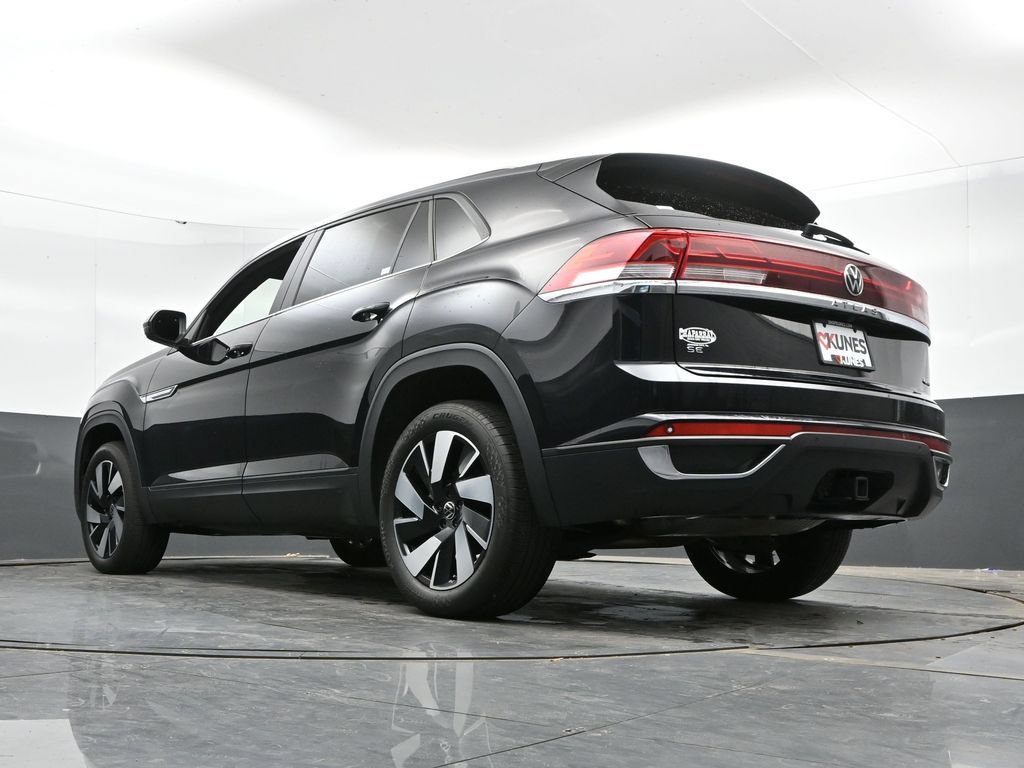 Used 2024 Volkswagen Atlas Cross Sport SE AWD/4WD image 46