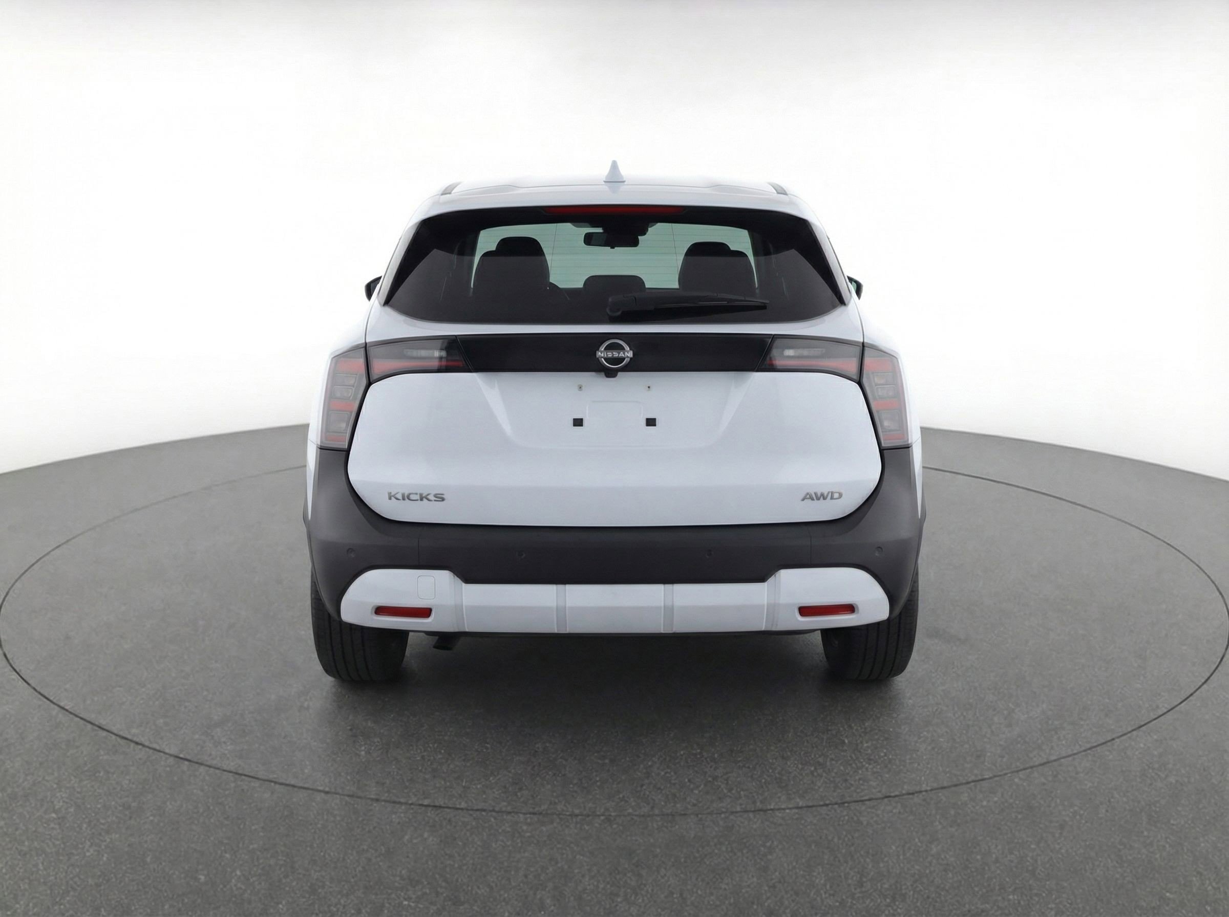 Used 2025 Nissan Kicks SV image 7