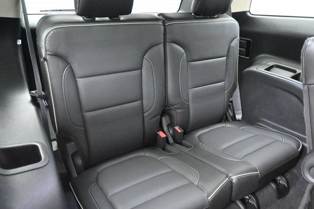 Used 2019 GMC Acadia Denali w/ Technology Package FWD image 23