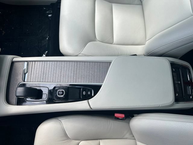 Certified 2023 Volvo XC90 B6 Plus AWD/4WD image 26