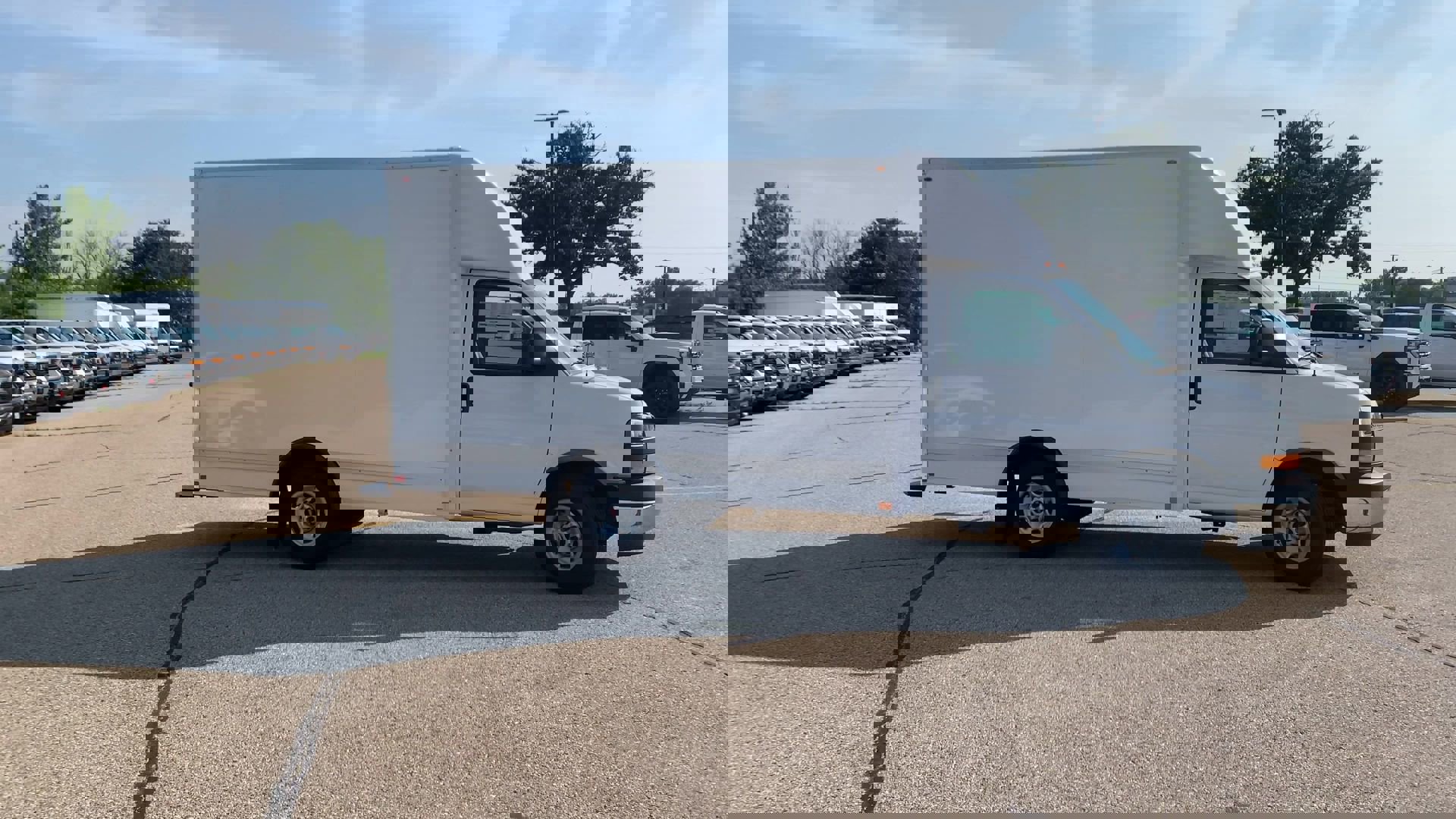 New 2025 GMC Savana 3500 1WT w/ Power Convenience Package image 33