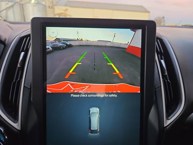 Used 2023 Ford Edge SEL image 40