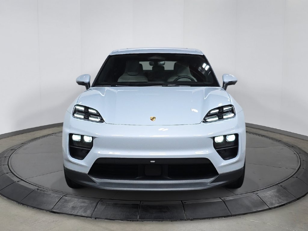 New 2026 Porsche Macan Electric RWD image 10