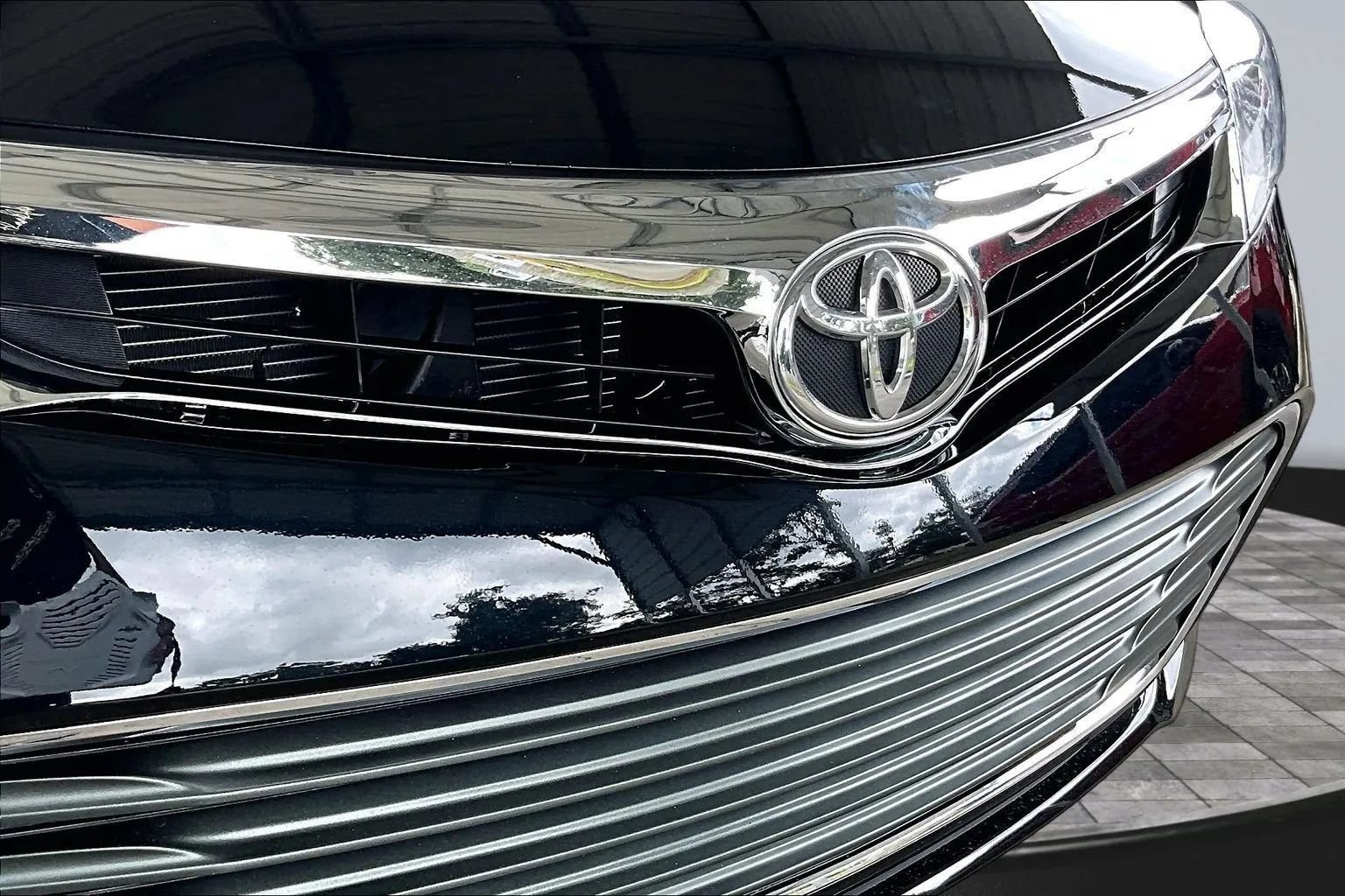 Used 2015 Toyota Avalon XLE Touring Sport Edition FWD image 30
