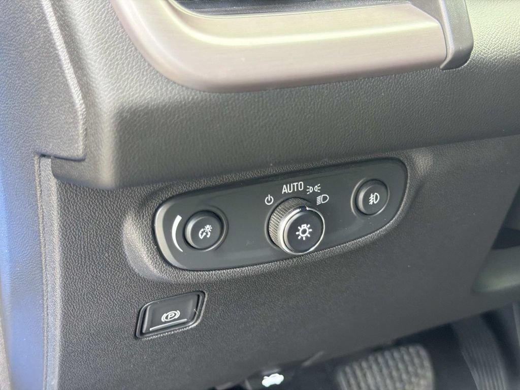 Used 2024 GMC Terrain AT4 AWD/4WD image 23