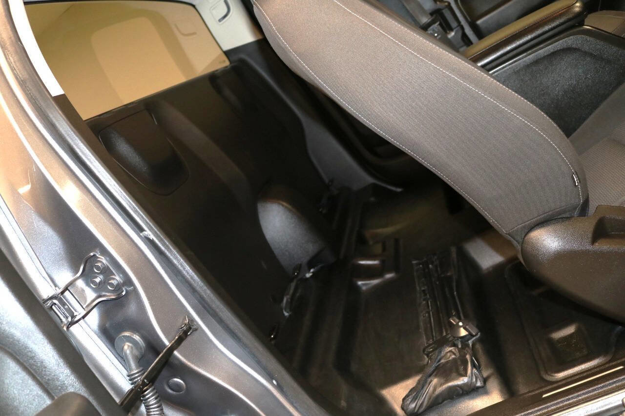 Used 2022 Chevrolet Colorado LT w/ Fleet Safety Package image 18