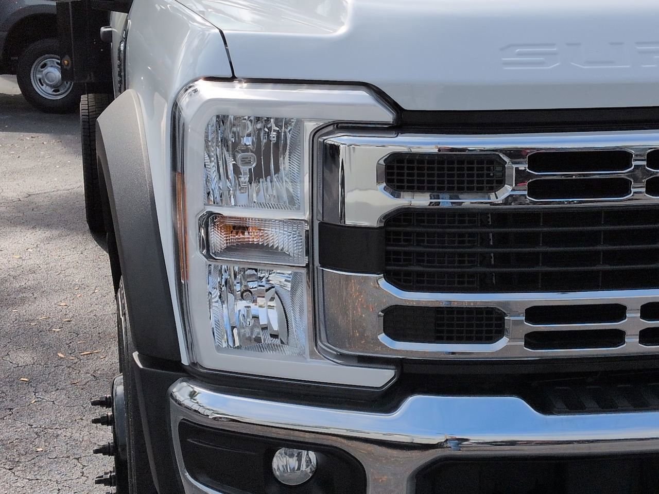 Used 2023 Ford F550 4x4 Regular Cab Super Duty image 10