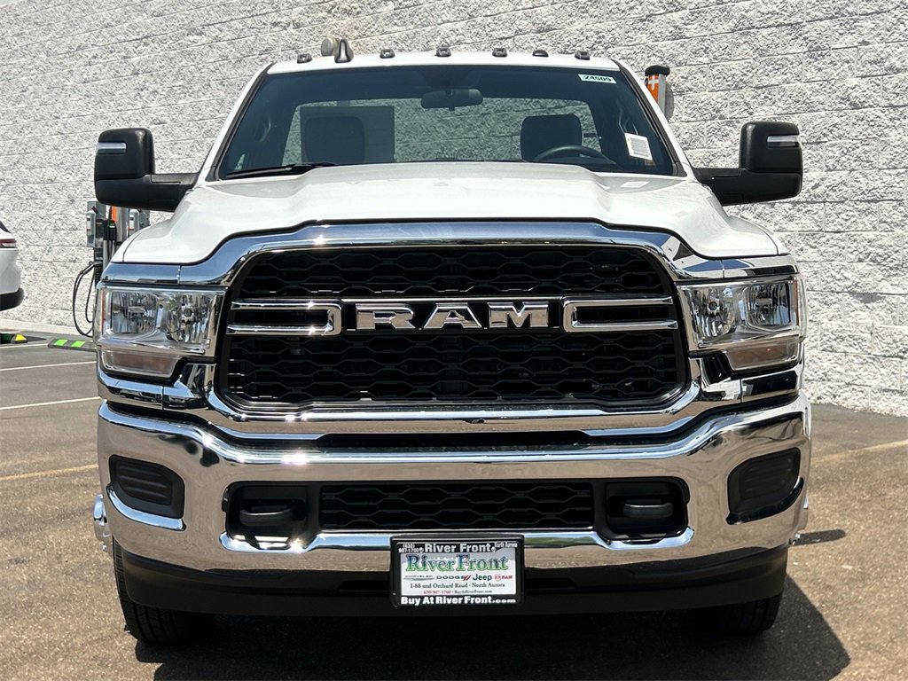 New 2024 RAM 3500 Tradesman image 3