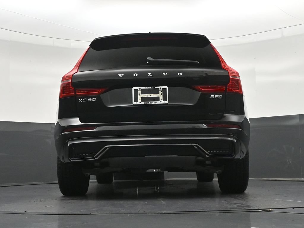 Certified 2024 Volvo XC60 B5 Plus AWD/4WD image 26