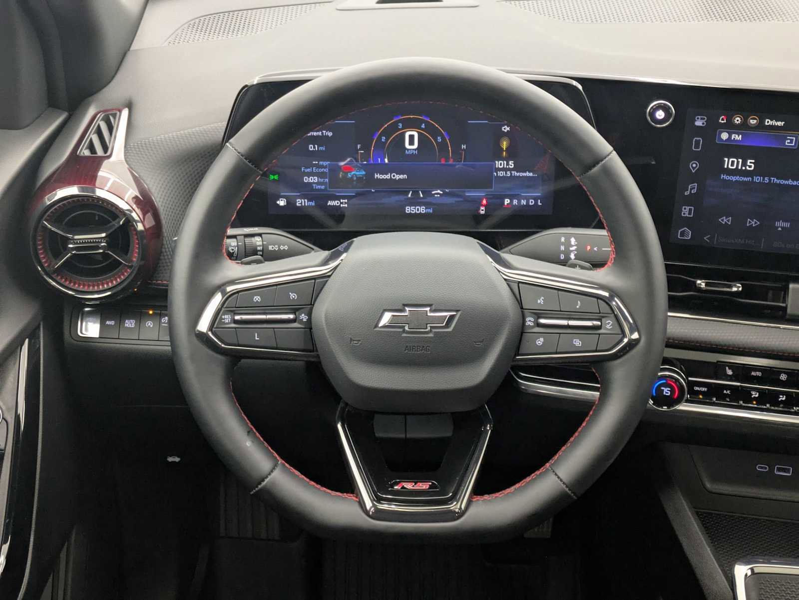 Used 2025 Chevrolet Equinox RS image 24