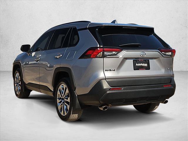 Used 2021 Toyota RAV4 XLE Premium FWD image 8
