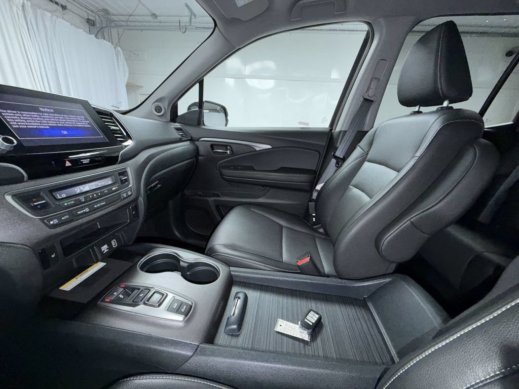 Used 2023 Honda Ridgeline RTL-E image 23