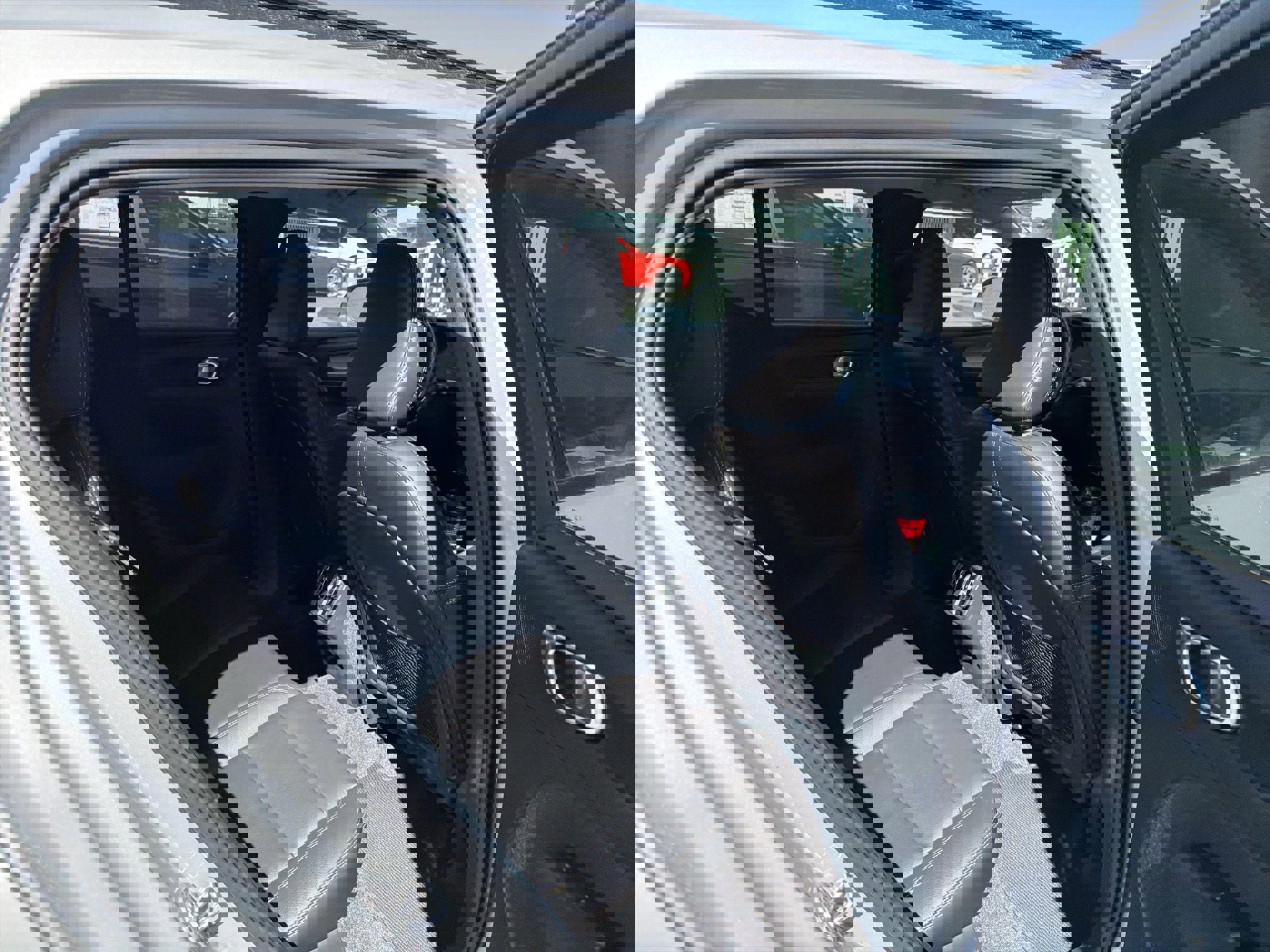 Used 2025 Volvo XC40 B5 Plus image 7