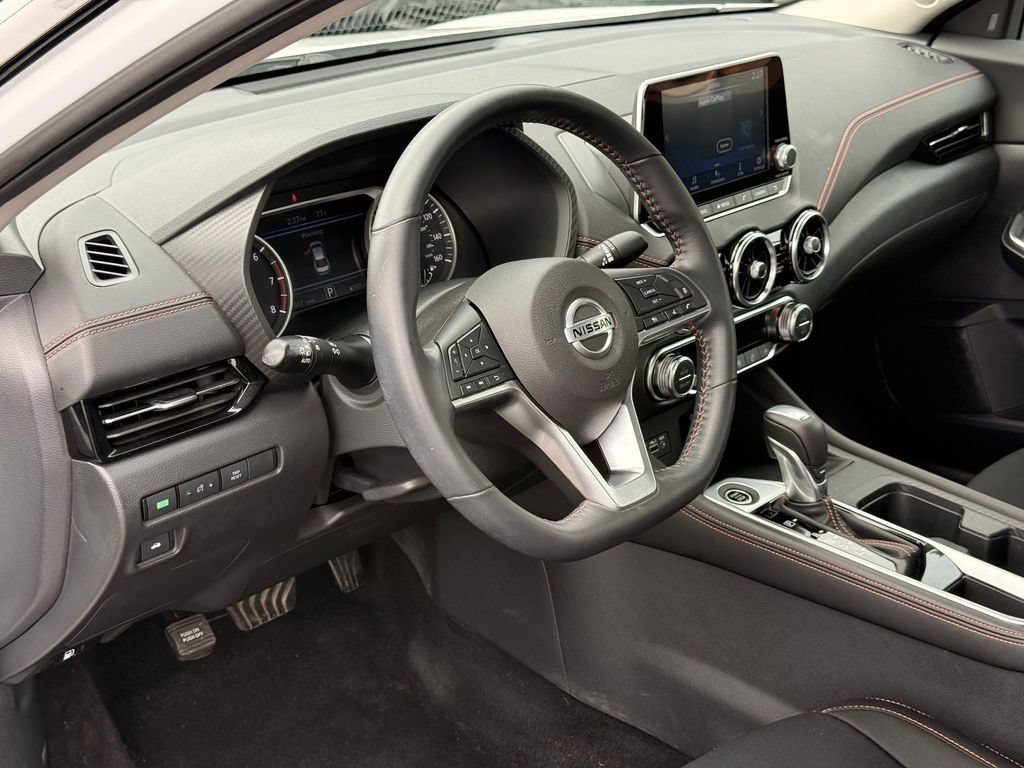 Certified 2022 Nissan Sentra SR w/ Electronics Package FWD image 14