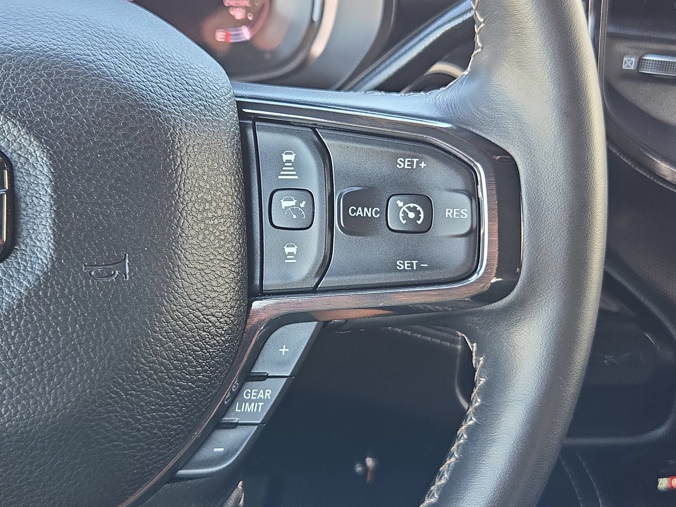 Used 2024 RAM 2500 Limited AWD/4WD image 20