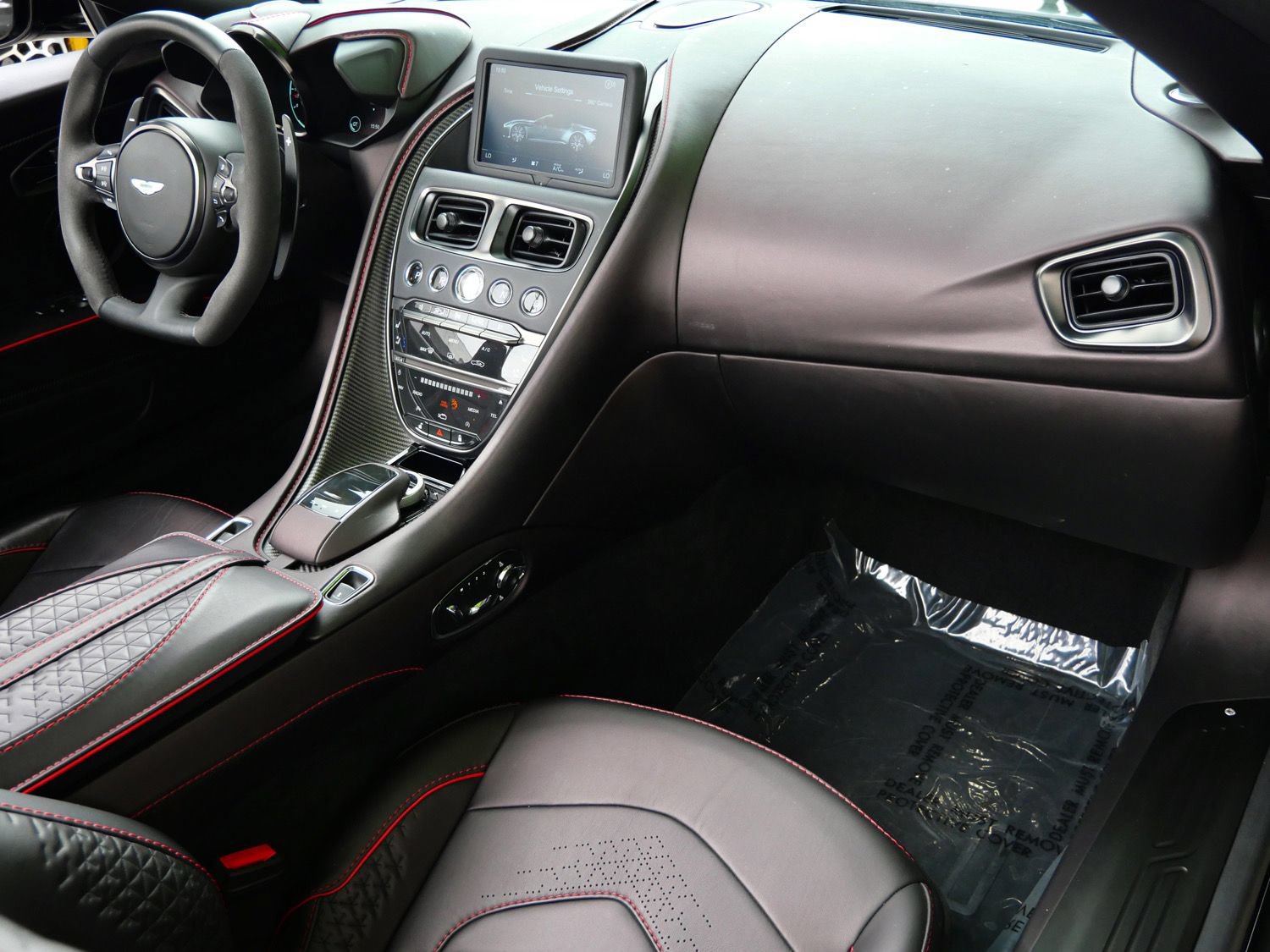 Used 2023 Aston Martin DBS Superleggera Volante RWD image 10