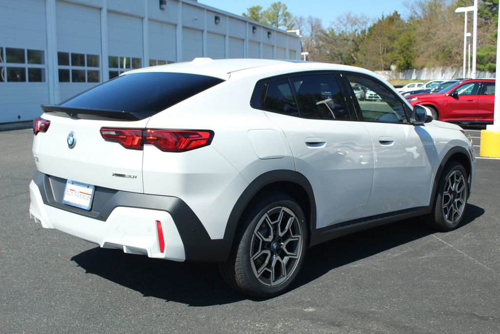 New 2026 BMW X2 xDrive28i w/ Technology Package AWD/4WD image 9