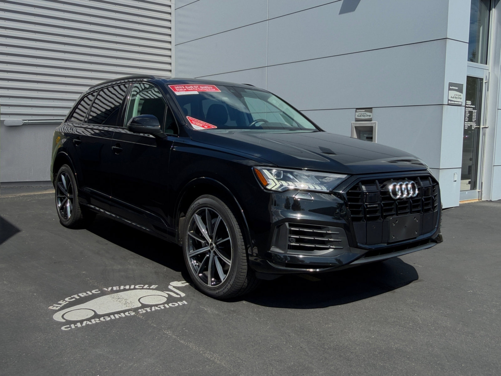 Used 2023 Audi Q7 3.0T Premium Plus w/ Premium Plus Package AWD/4WD image 7