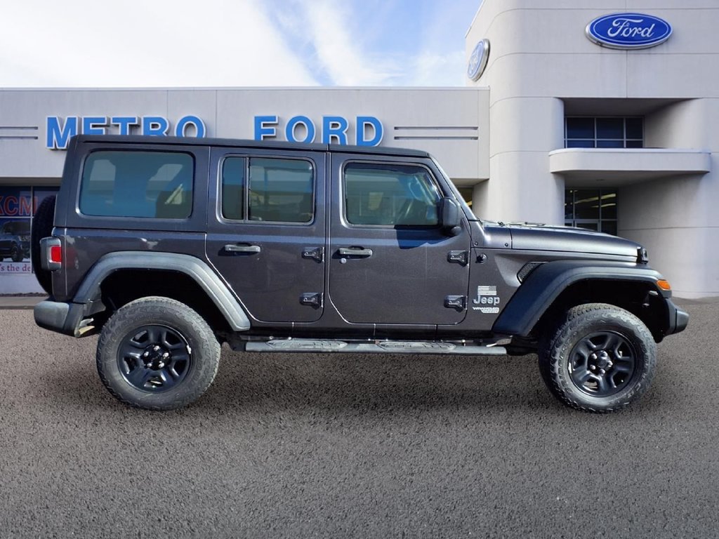 Used 2018 Jeep Wrangler Unlimited Sport AWD/4WD image 2
