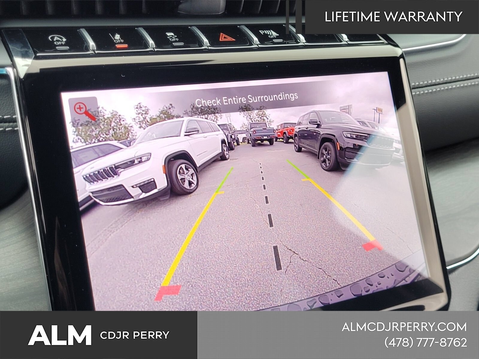 New 2025 Jeep Grand Cherokee Overland w/ Luxury Tech Group IV AWD/4WD image 23