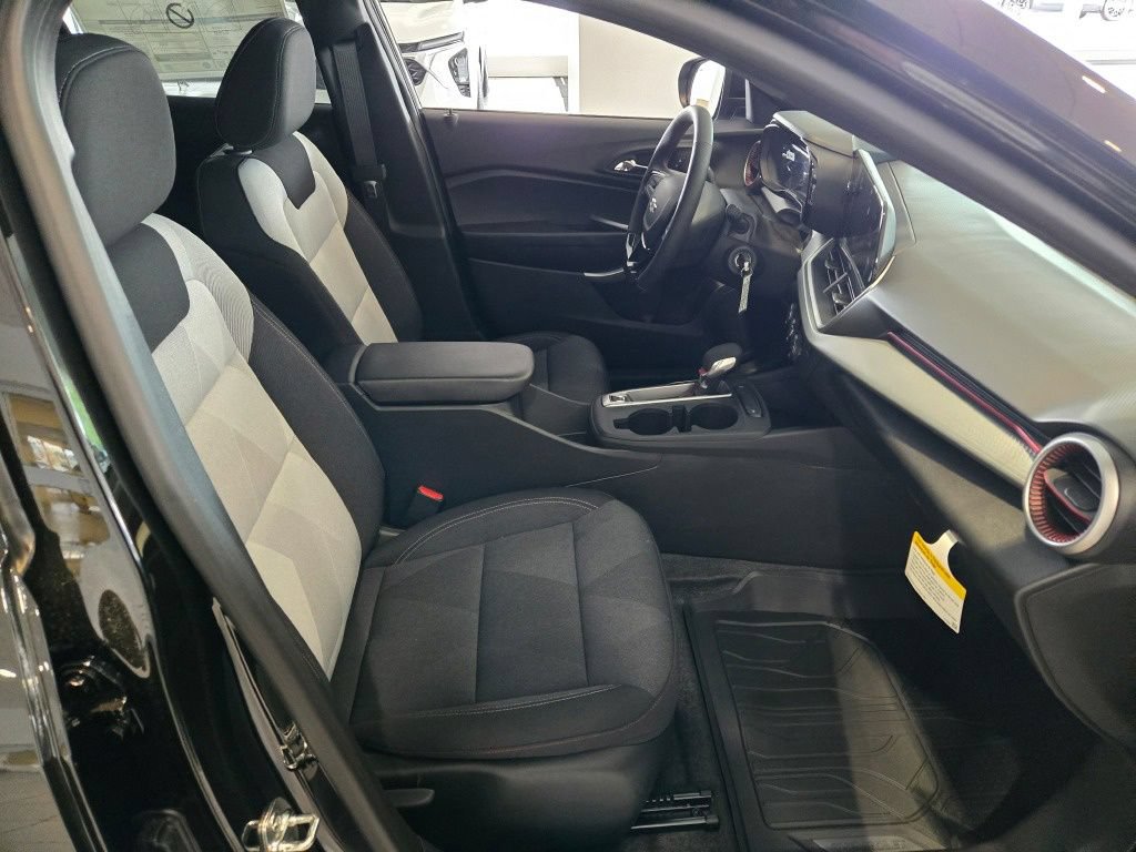 New 2026 Chevrolet Trax RS w/ Driver Confidence Package FWD image 6