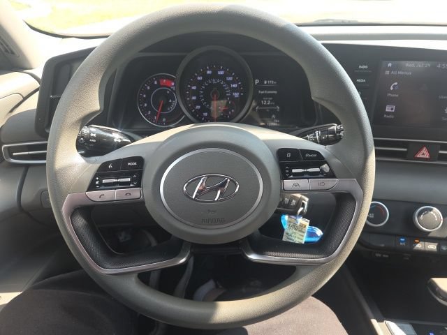 Used 2021 Hyundai Elantra SE FWD image 31