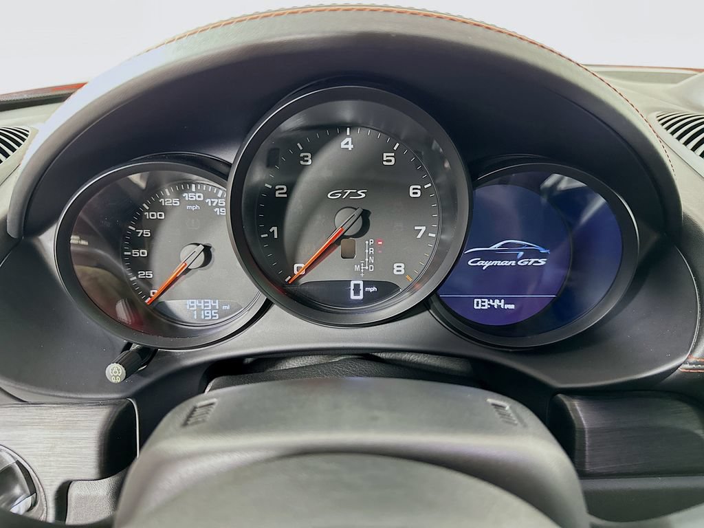 Used 2018 Porsche 718 Cayman S RWD image 11