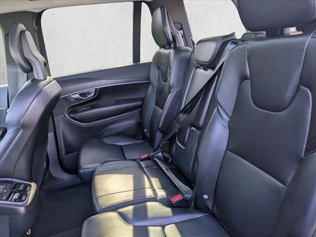 Used 2020 Volvo XC90 T5 Momentum image 18