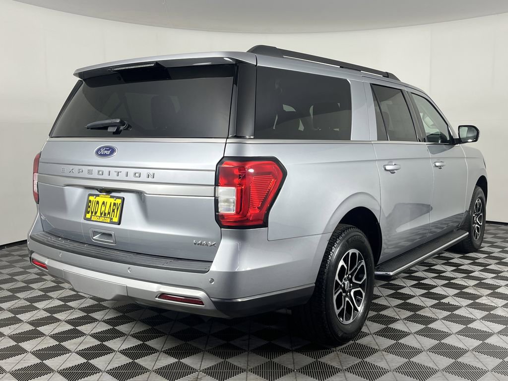 Used 2023 Ford Expedition Max XLT image 6