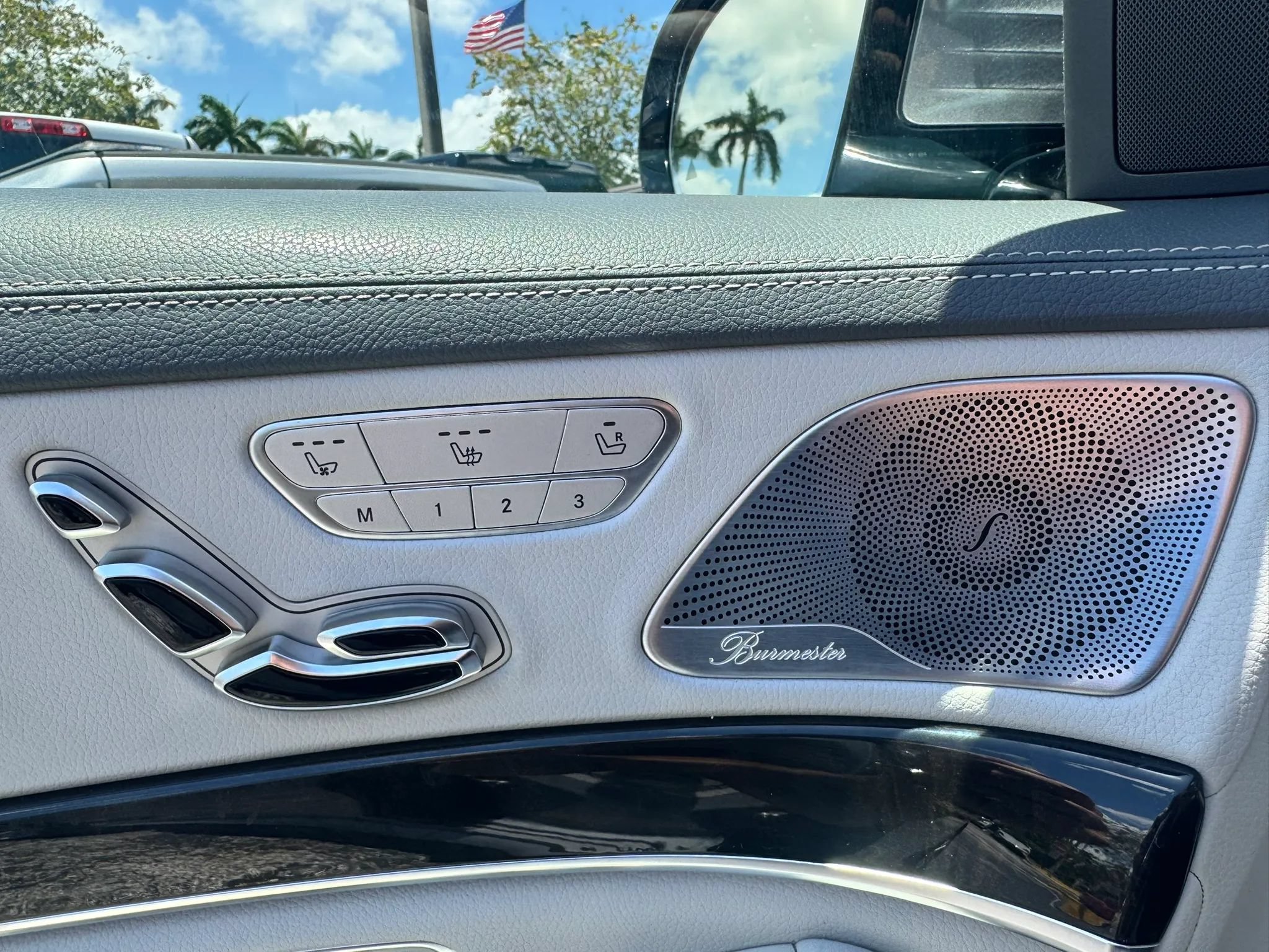 Used 2014 Mercedes-Benz S 550 Sedan image 36