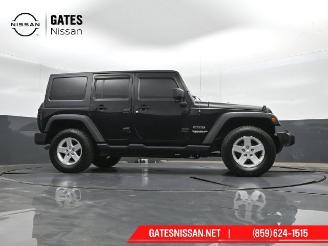 Used 2016 Jeep Wrangler Unlimited Sport w/ Quick Order Package 24S AWD/4WD image 33