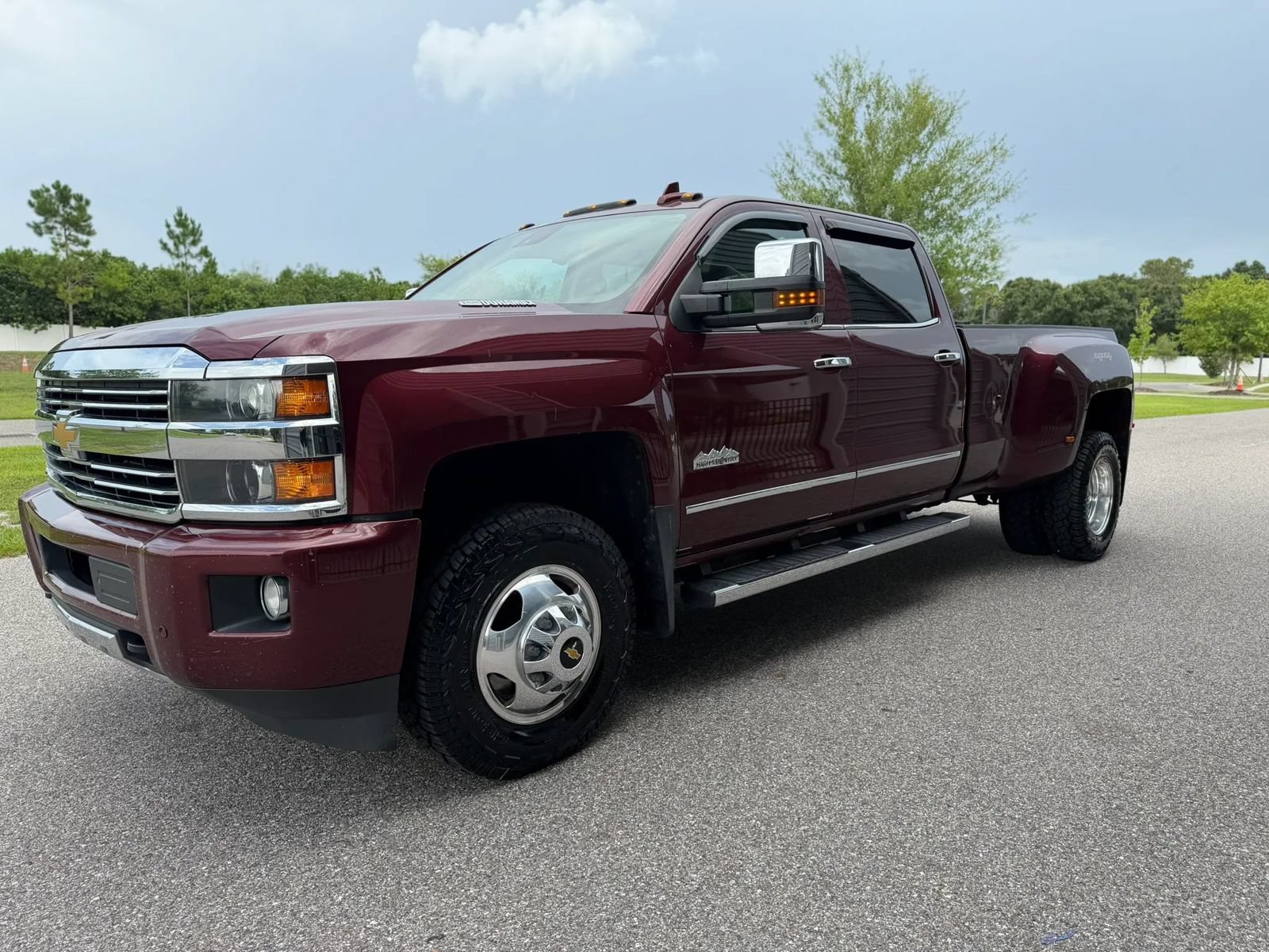 Used 2016 Chevrolet Silverado 3500 High Country w/ Duramax Plus Package AWD/4WD image 5