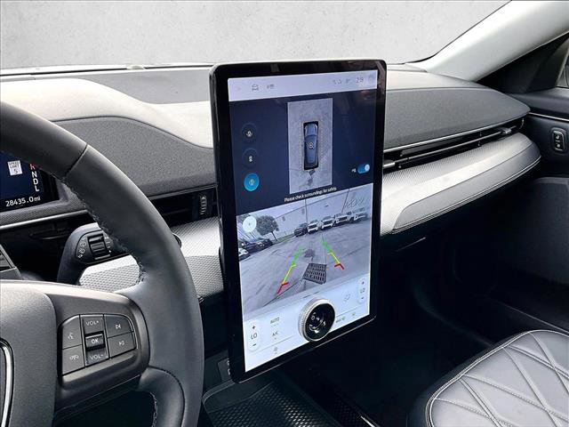 Used 2023 Ford Mustang Mach-E Select image 22