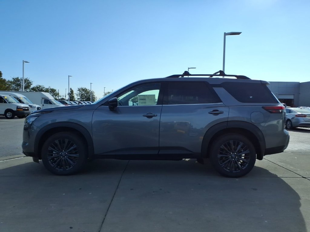 New 2026 Nissan Pathfinder SL AWD/4WD image 5