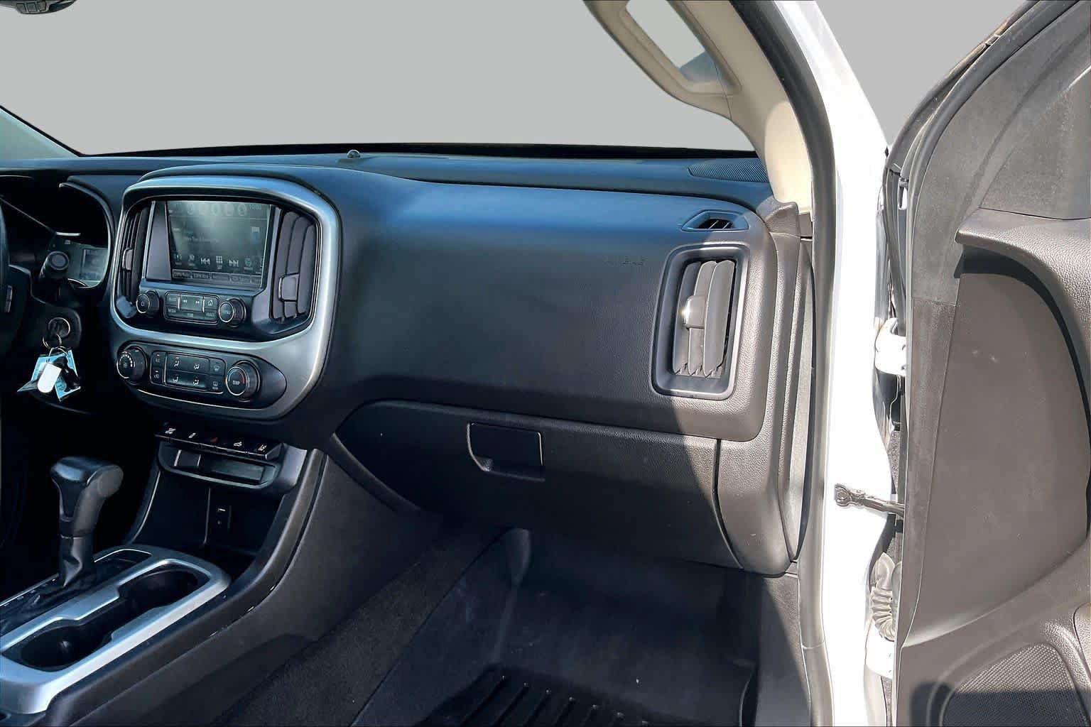 Used 2018 Chevrolet Colorado LT w/ LT Convenience Package AWD/4WD image 17