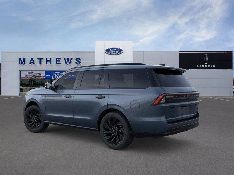 New 2025 Lincoln Navigator Reserve w/ Jet Appearance Package image 4