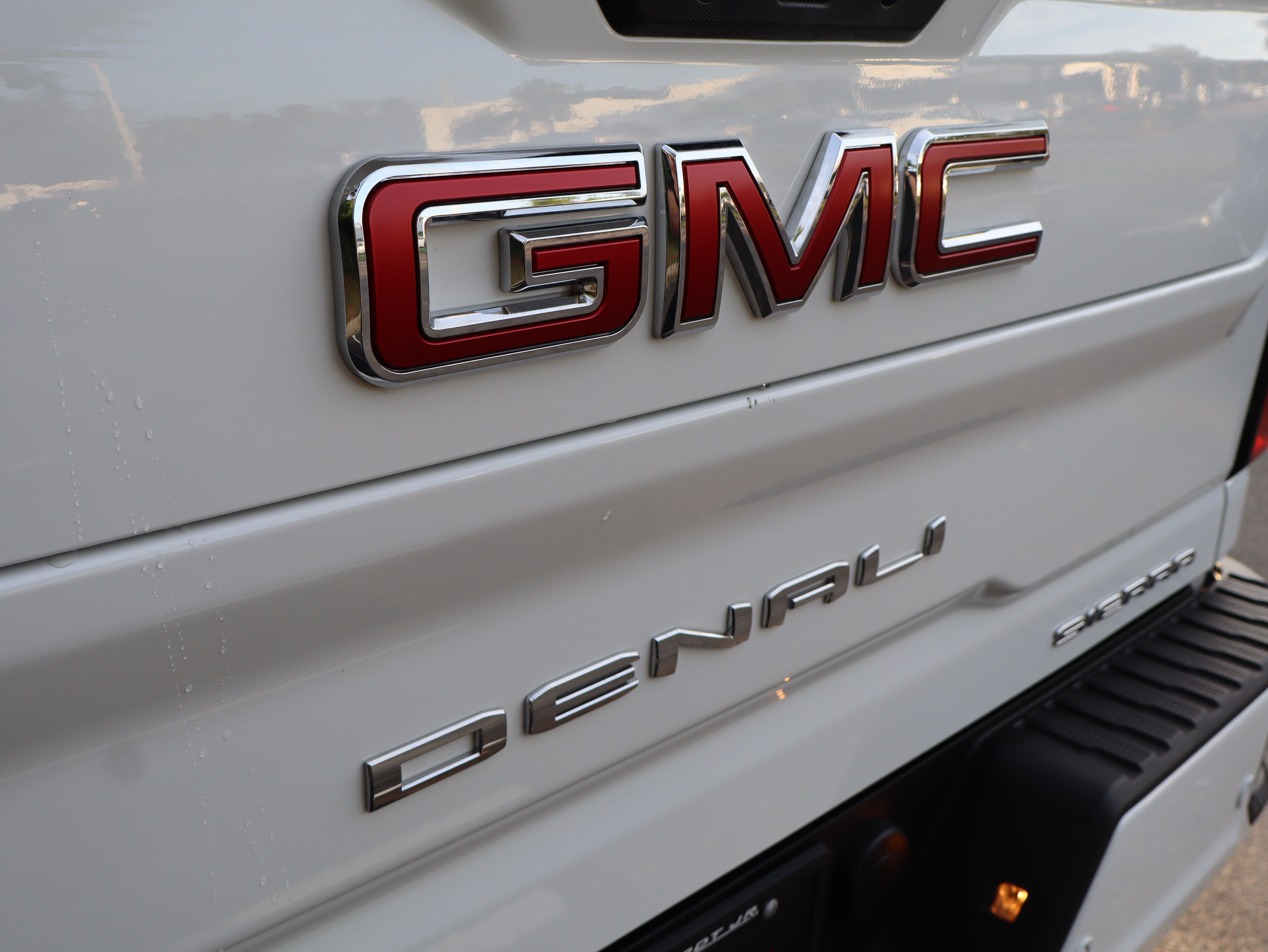 Used 2025 GMC Sierra 2500 Denali w/ Denali Reserve Package AWD/4WD image 67