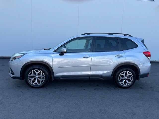 Used 2023 Subaru Forester Premium AWD/4WD image 10