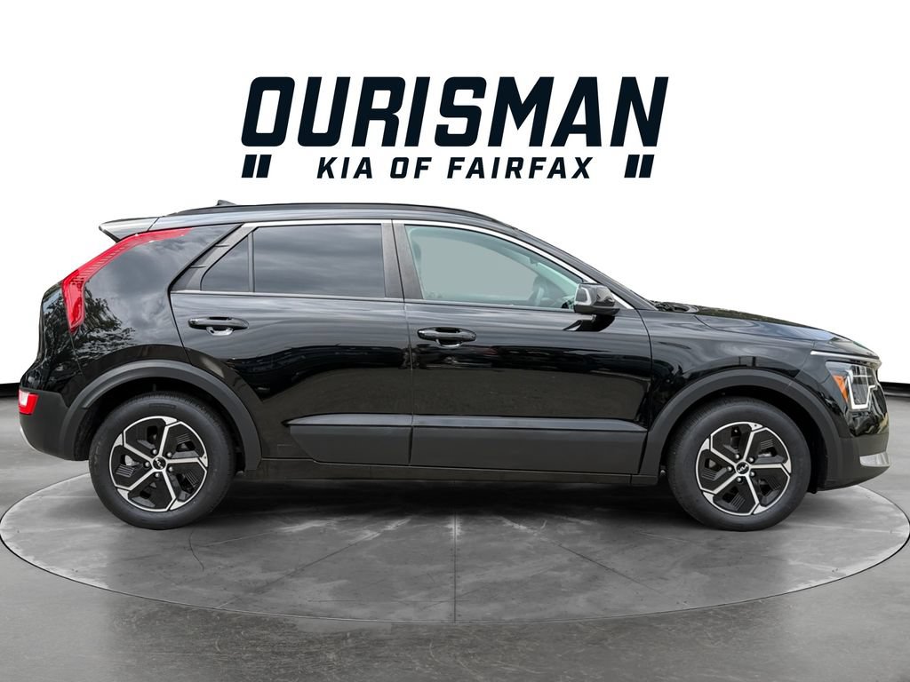 Certified 2023 Kia Niro EX FWD image 7