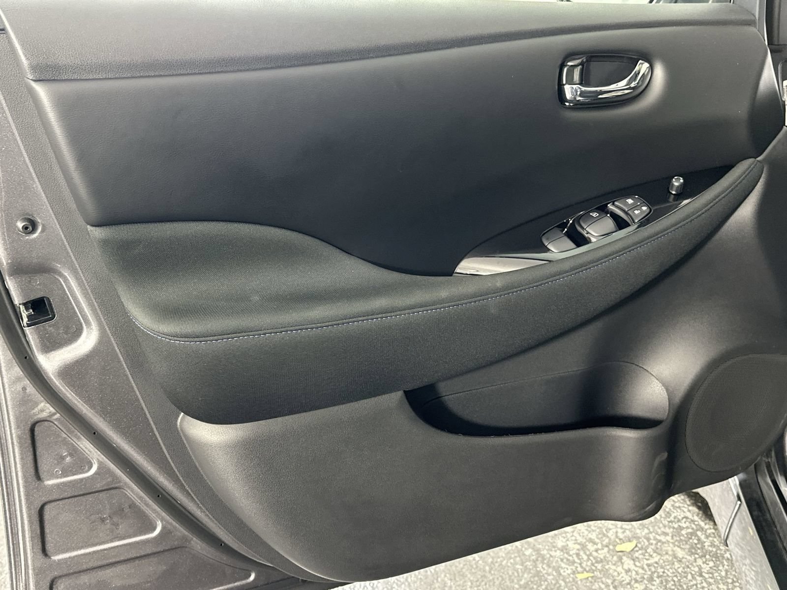 New 2025 Nissan Leaf SV Plus FWD image 29