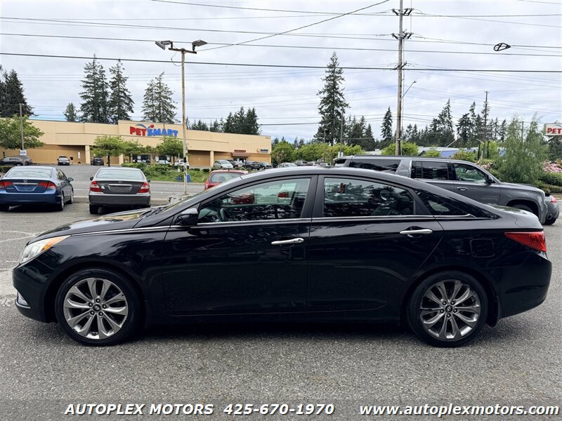 Used 2012 Hyundai Sonata SE FWD image 4